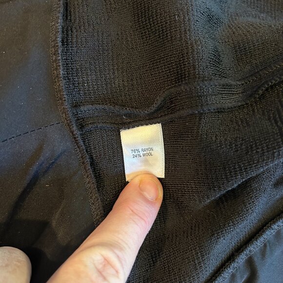 St. John Black Jacquard Peplum Jacket with draped Ruffle Front, Sz 6 - Picture 8 of 9